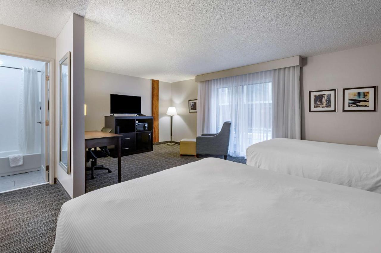 Best Western Plus Como Park Hotel Saint Paul Exterior photo