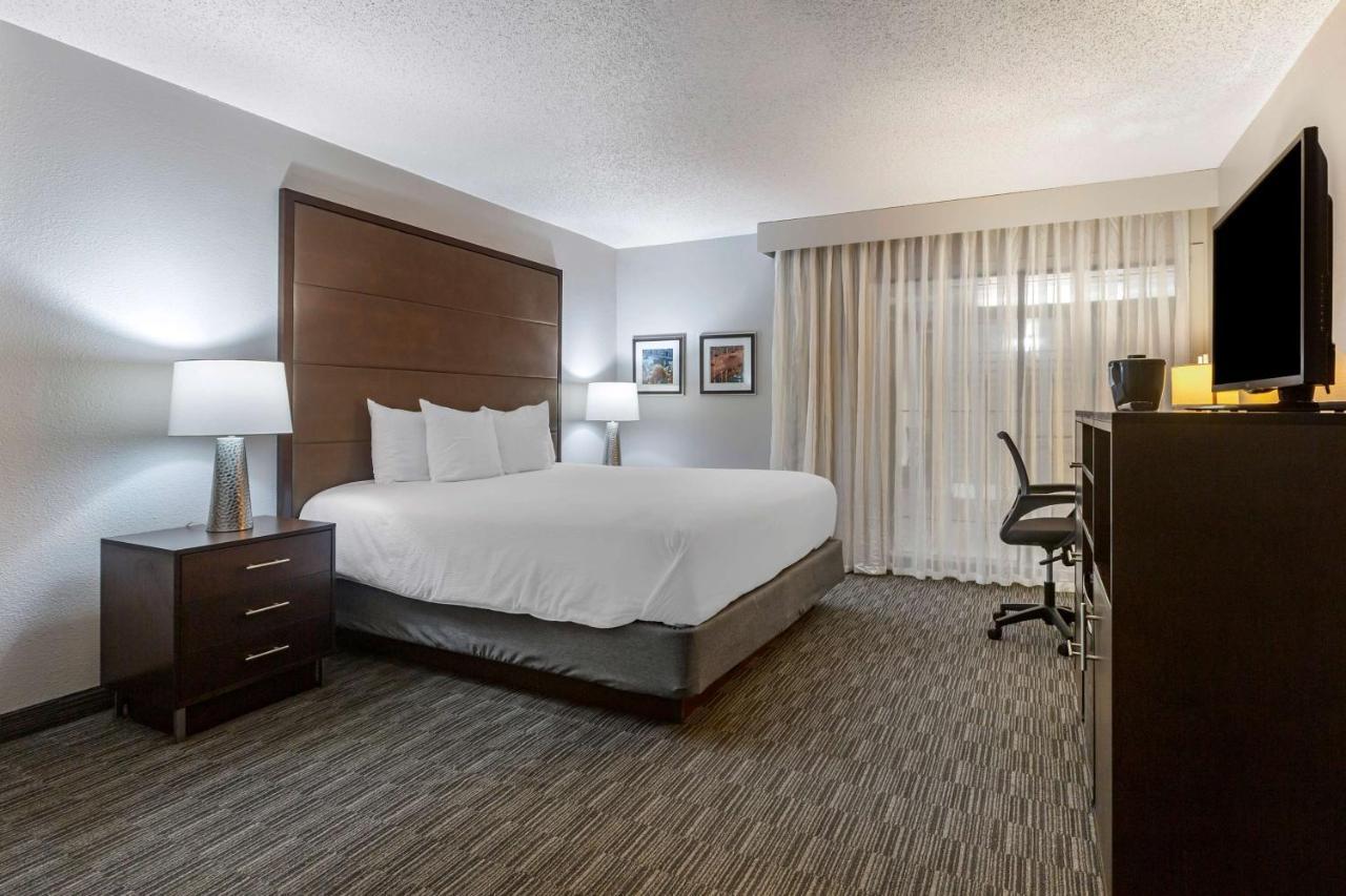 Best Western Plus Como Park Hotel Saint Paul Exterior photo