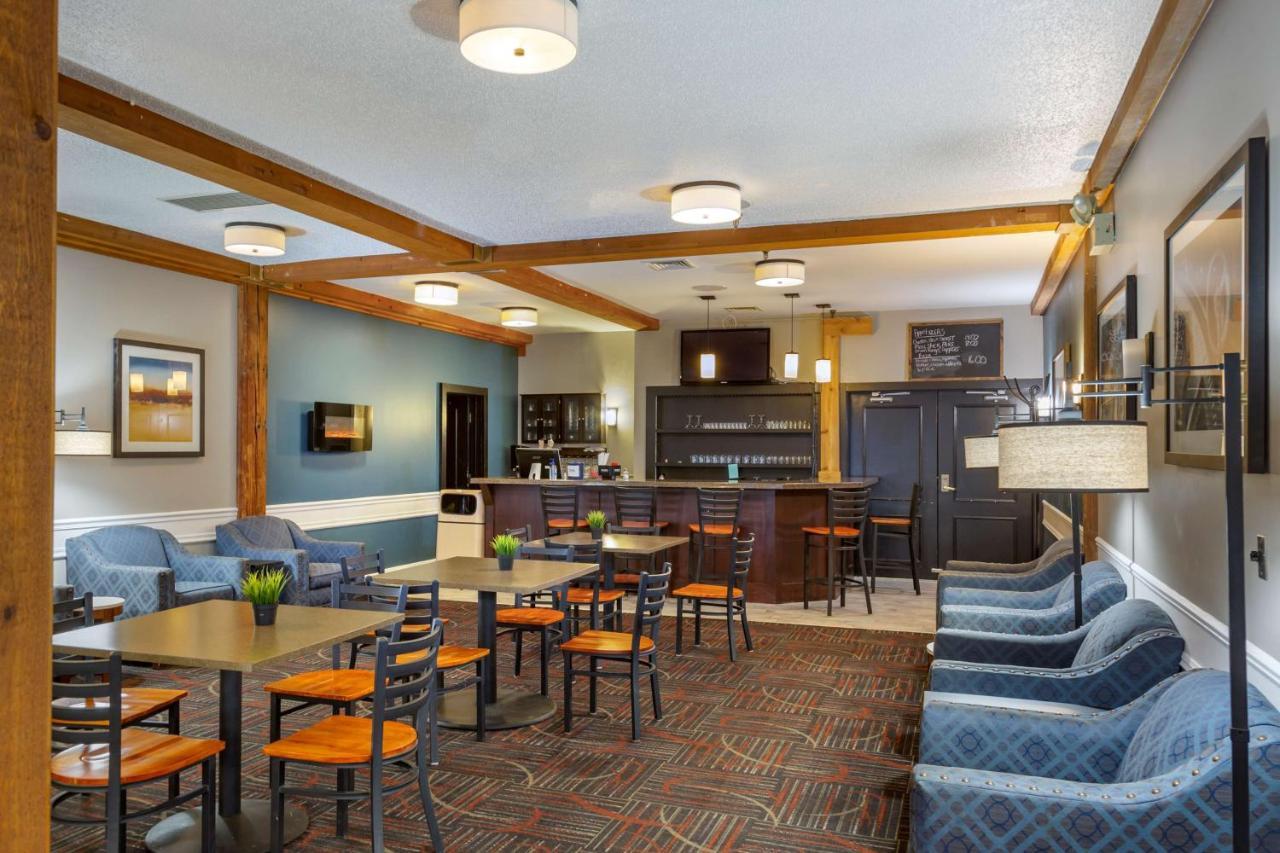 Best Western Plus Como Park Hotel Saint Paul Exterior photo