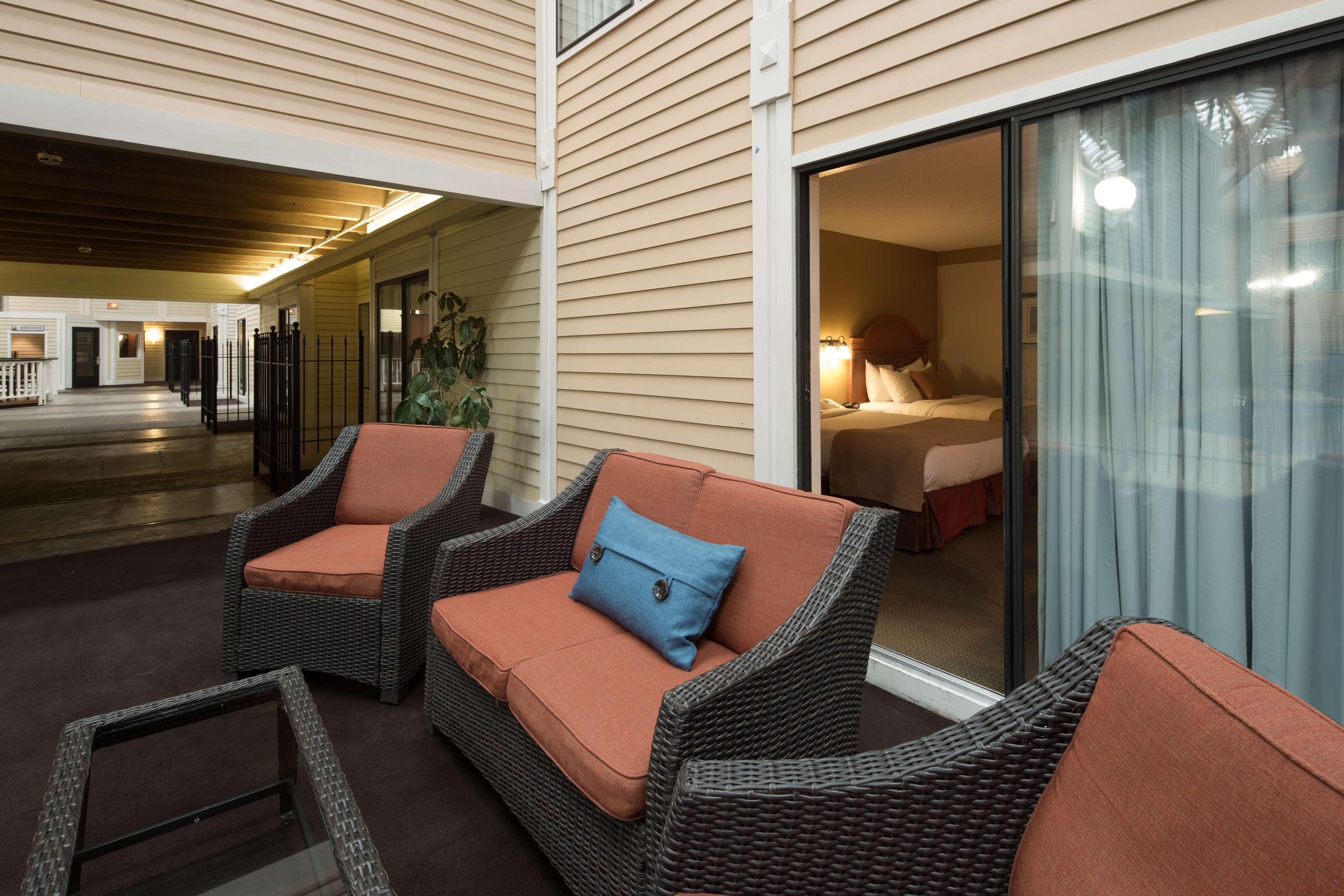 Best Western Plus Como Park Hotel Saint Paul Exterior photo