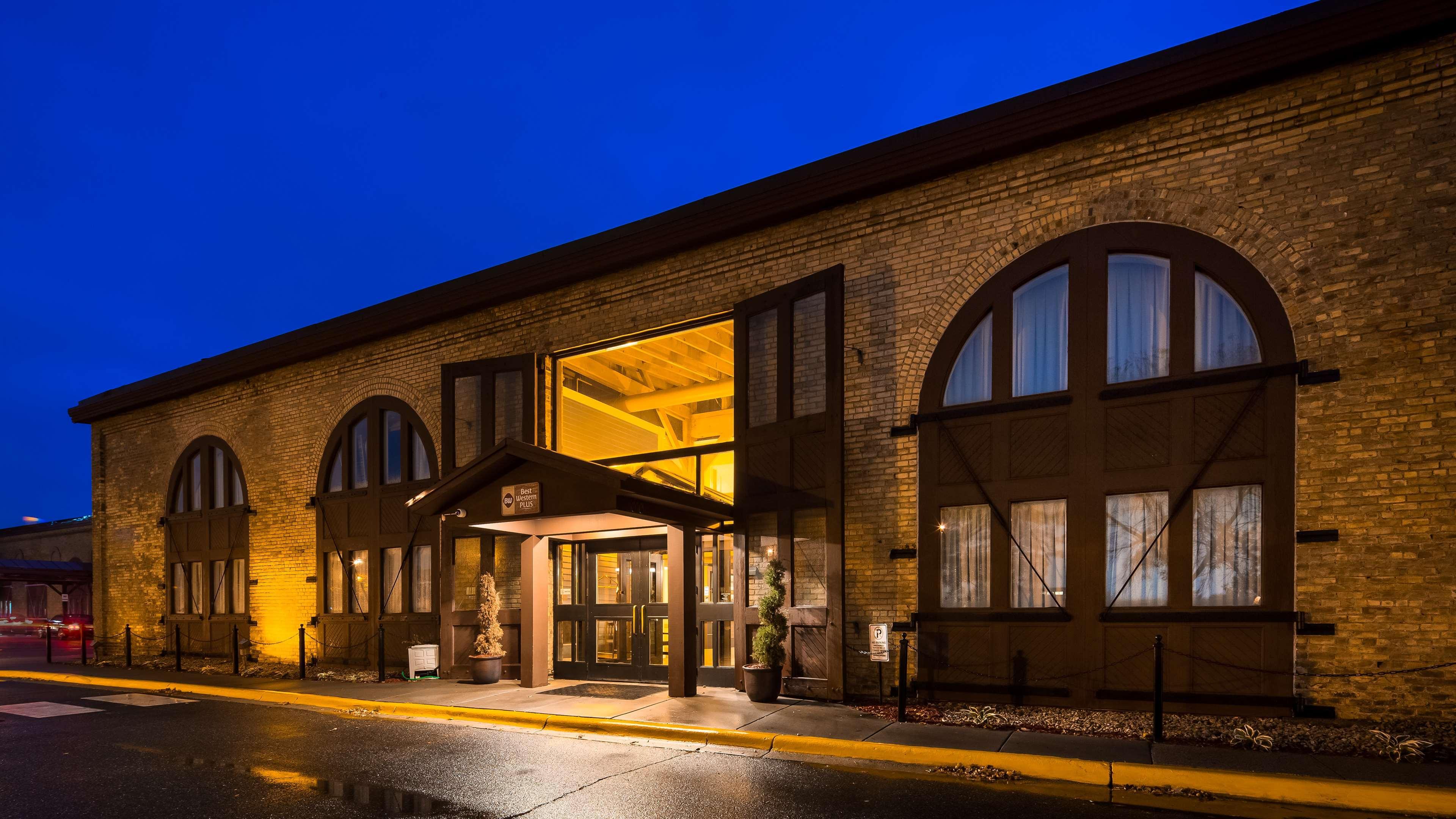 Best Western Plus Como Park Hotel Saint Paul Exterior photo