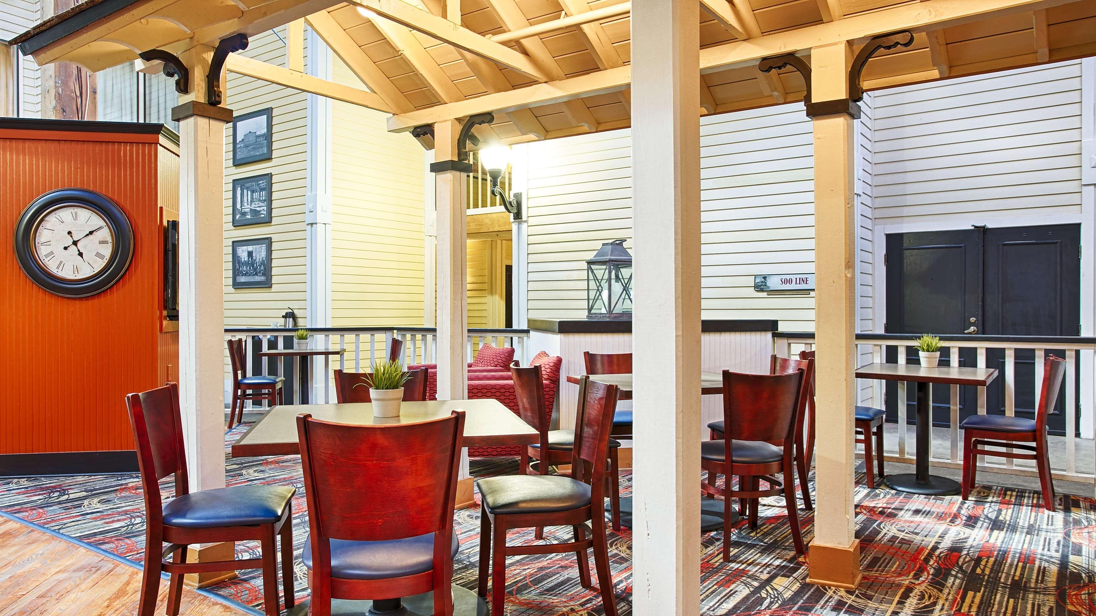 Best Western Plus Como Park Hotel Saint Paul Exterior photo
