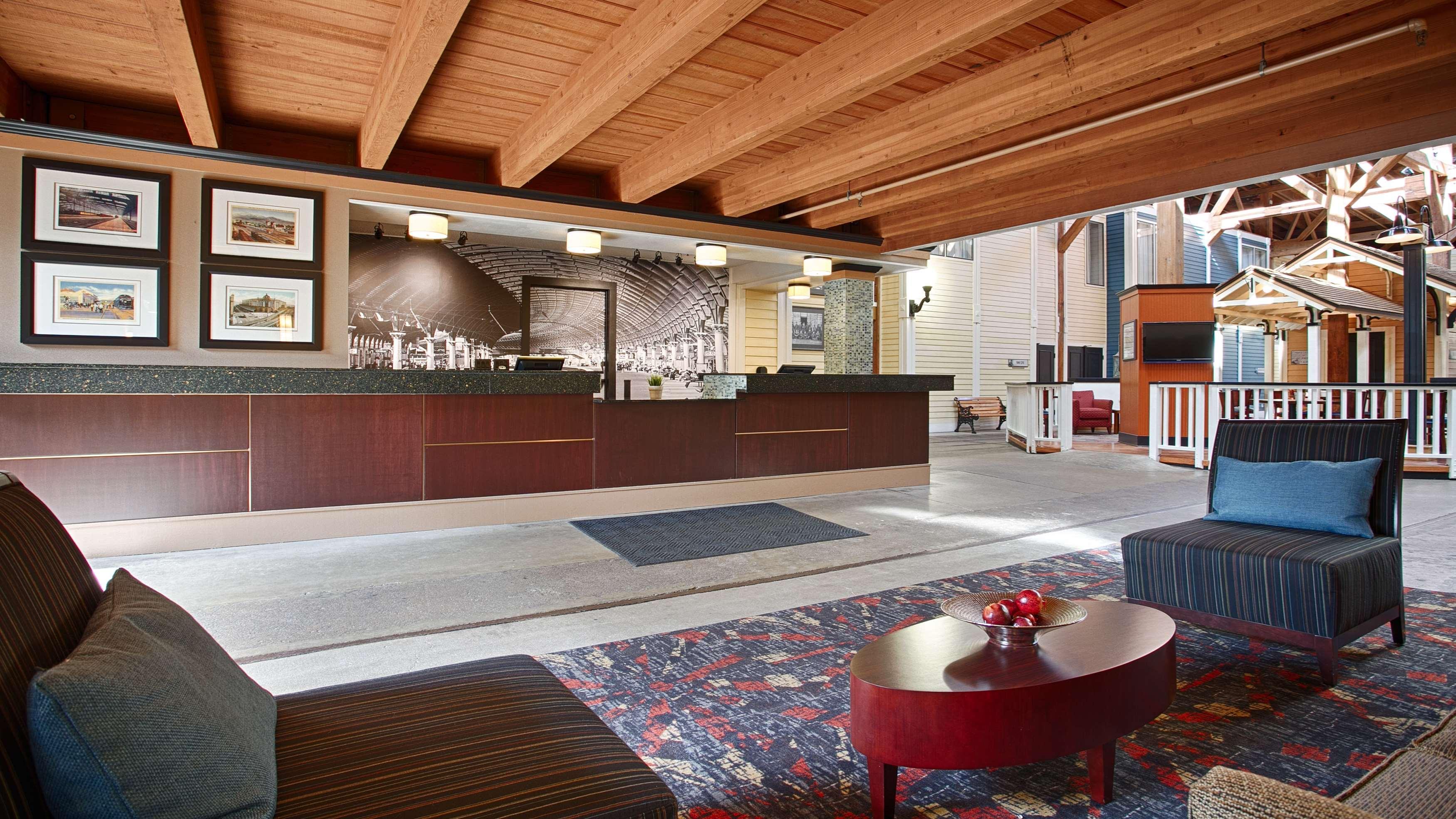 Best Western Plus Como Park Hotel Saint Paul Exterior photo