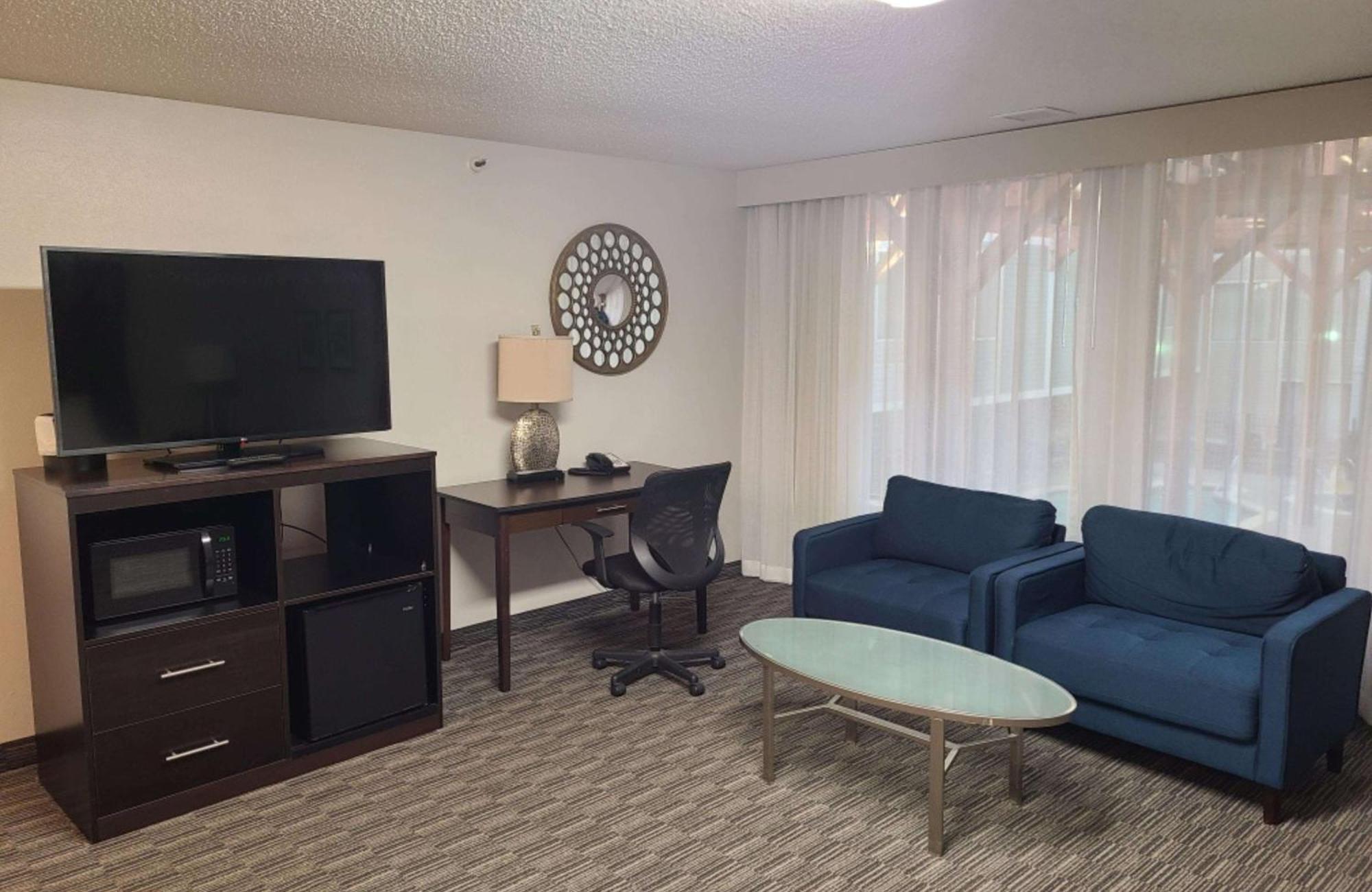 Best Western Plus Como Park Hotel Saint Paul Exterior photo